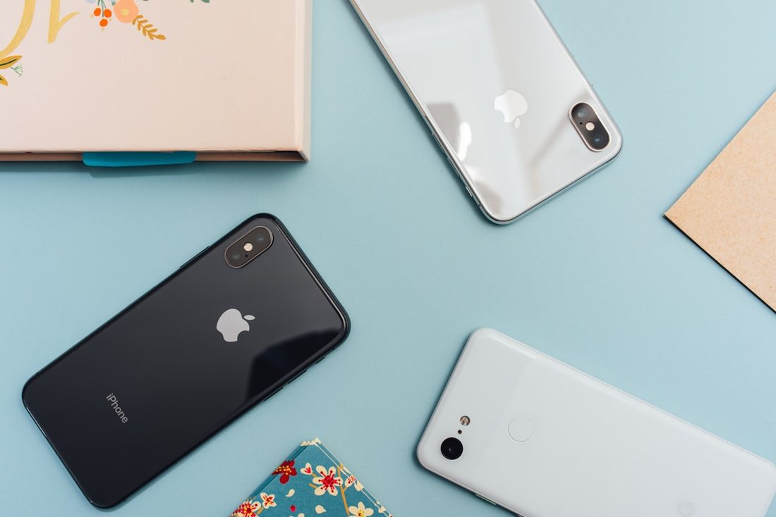 完美体育 APP 赛程与阵容界面示意